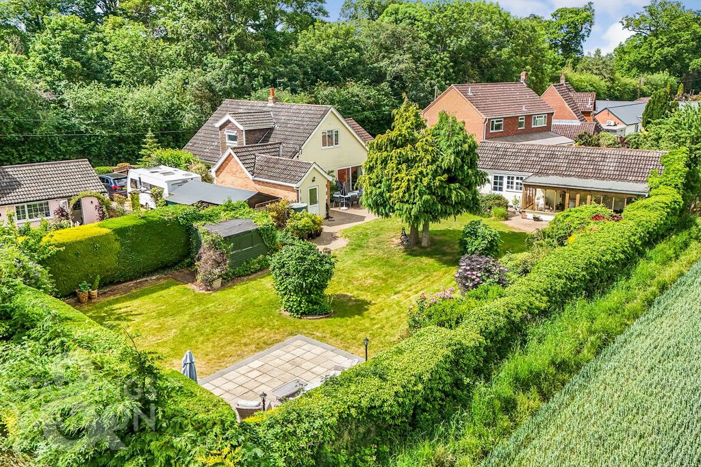 Property photo 1 of 27