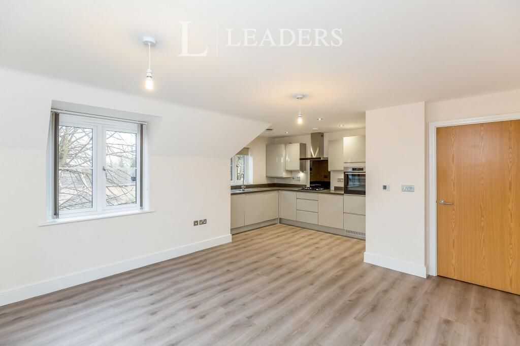Property photo 3 of 8 Open Plan