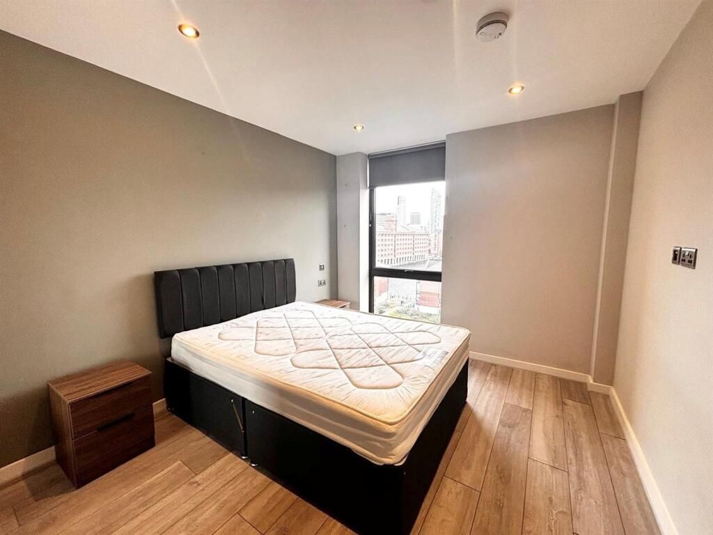 Property photo 3 of 6 Gallery