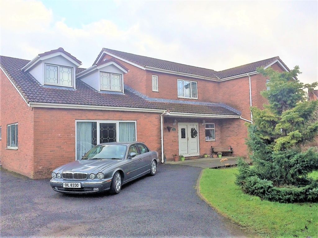 Property photo 2 of 7