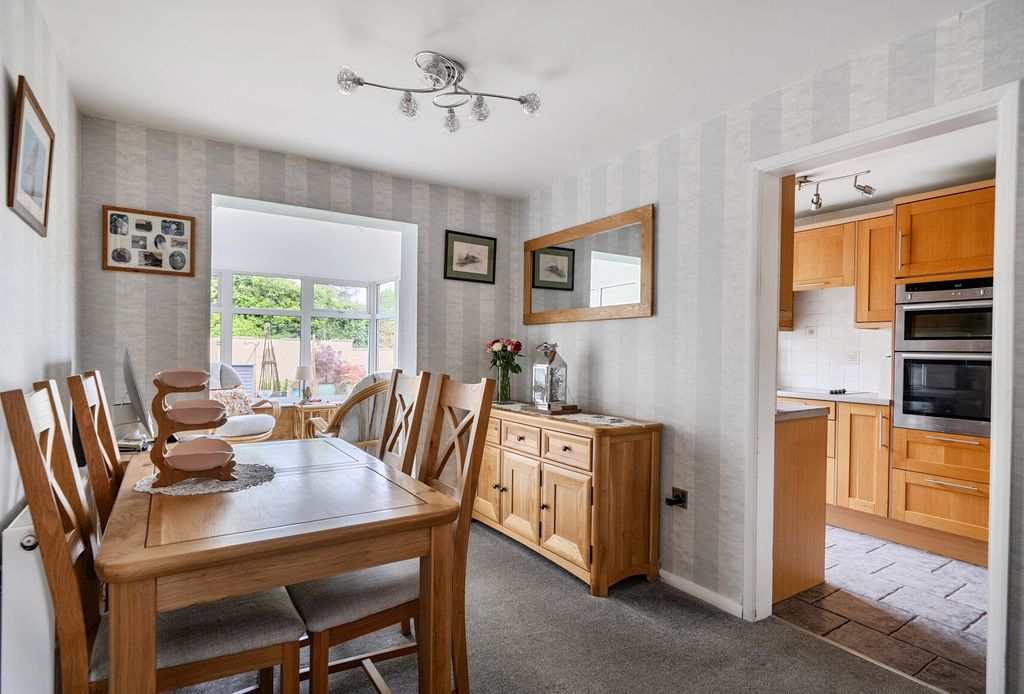 Property photo 3 of 18 1452482-12-69F47c...