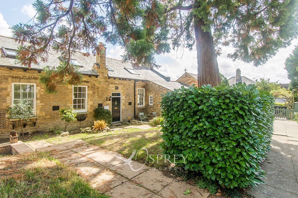 Property photo 1 of 9 001