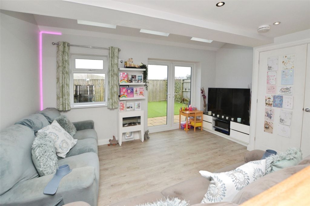 Property photo 2 of 13 Picture No. 06