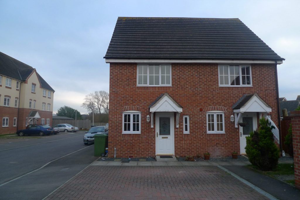 Property photo 1 of 2