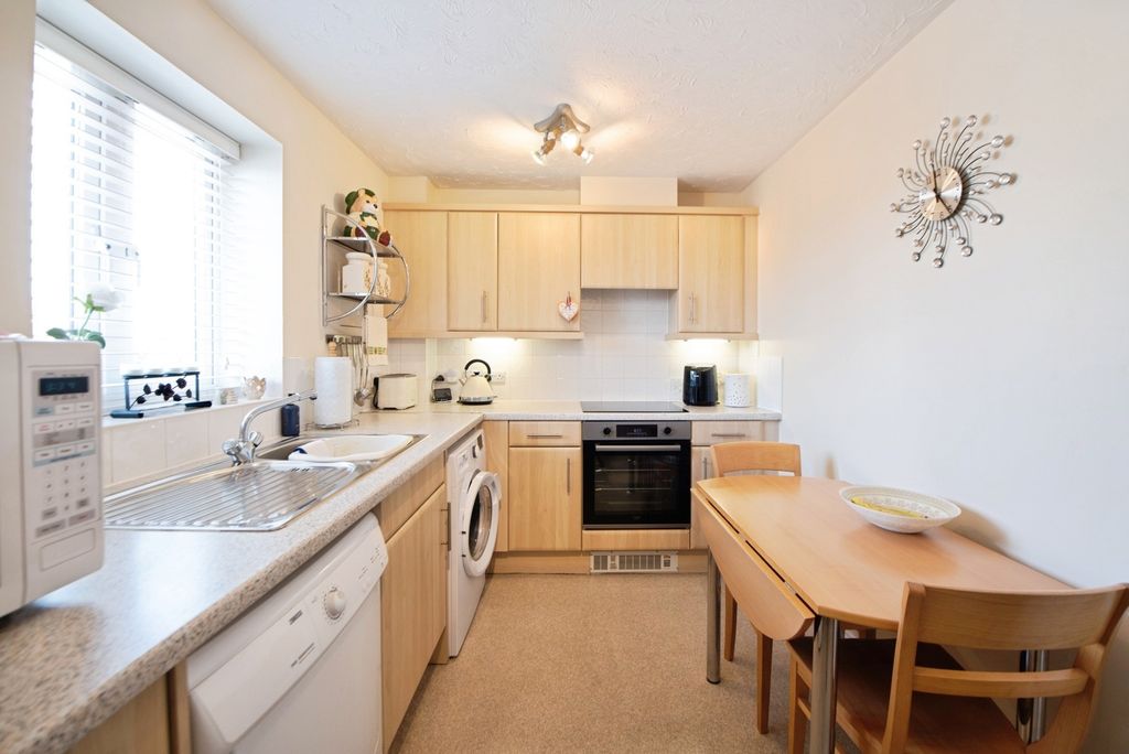 Property photo 3 of 13 Pbox-Img.Jpg