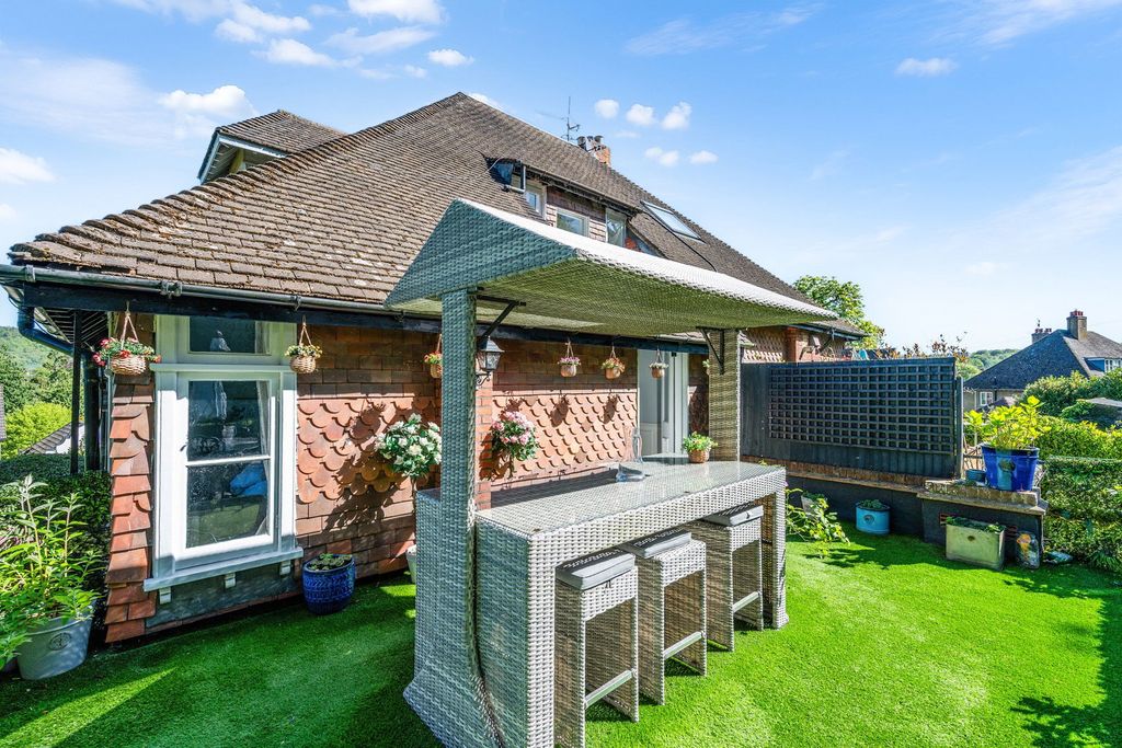 Additional image 14 of 3 bed flat for saleWesterham Road, Oxted RH8