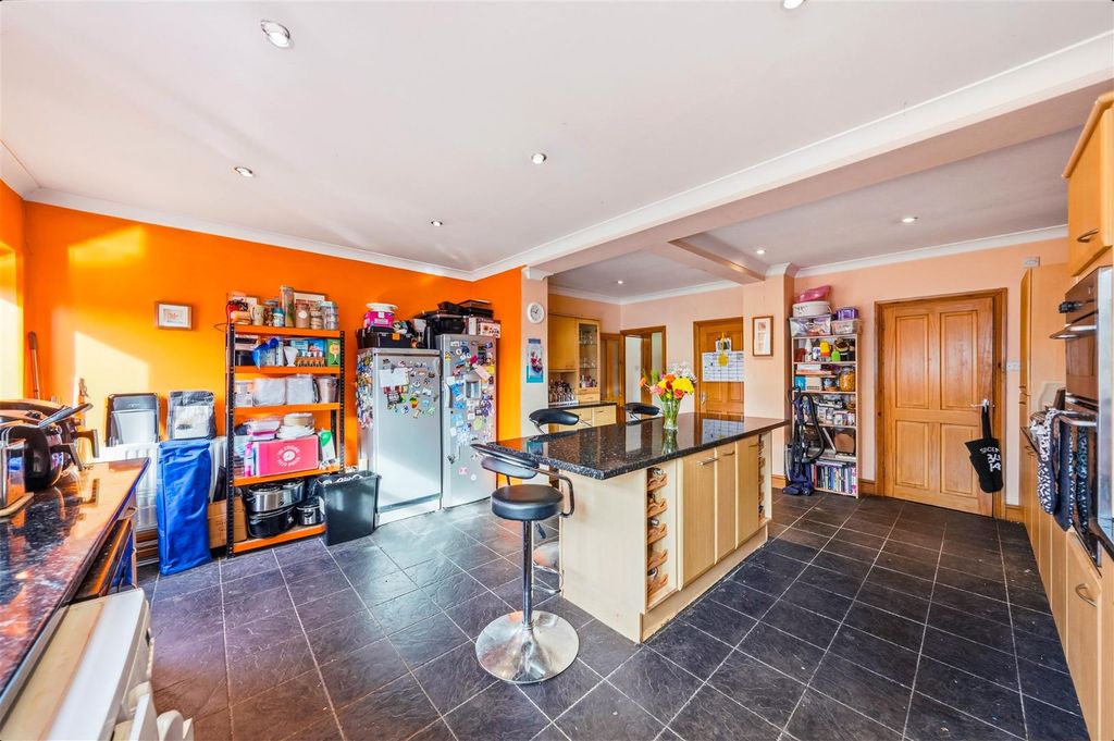 Additional image 13 of 5 bed detached house for saleHeather Drive, Dartford DA1