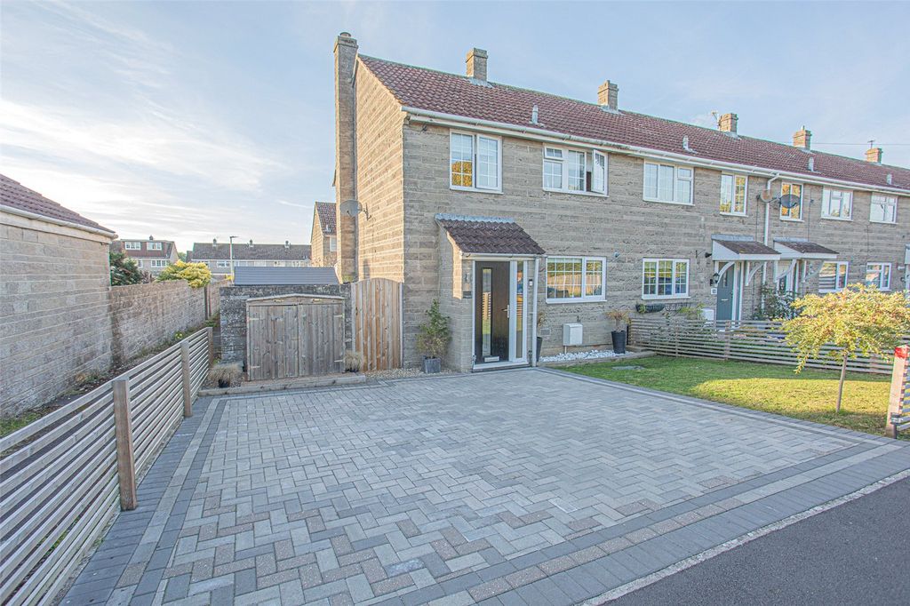 Property photo 1 of 14 Picture No. 02