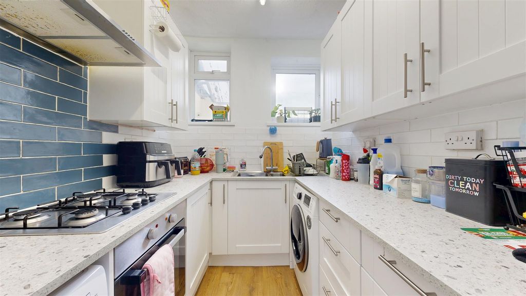 Property photo 2 of 6 01092026_163439.Jpg