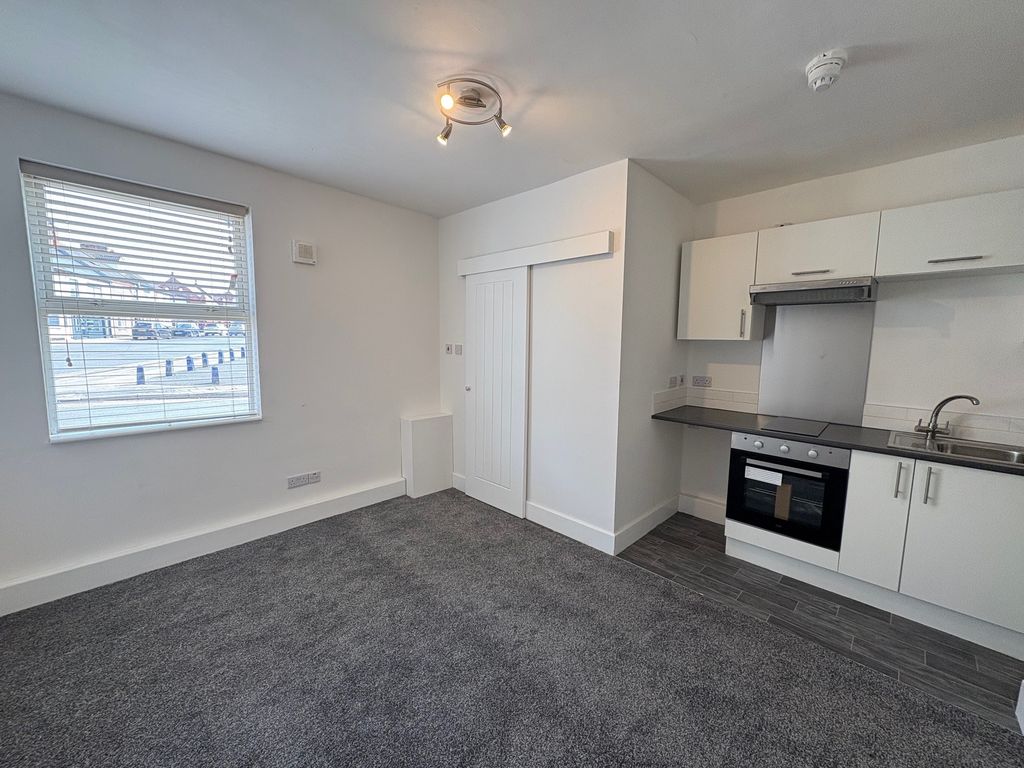 Property photo 1 of 3