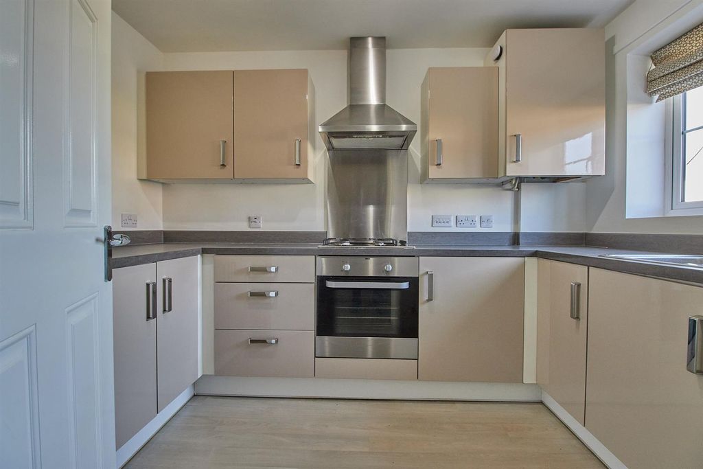 Property photo 3 of 11 Fitted Kitchen To Front