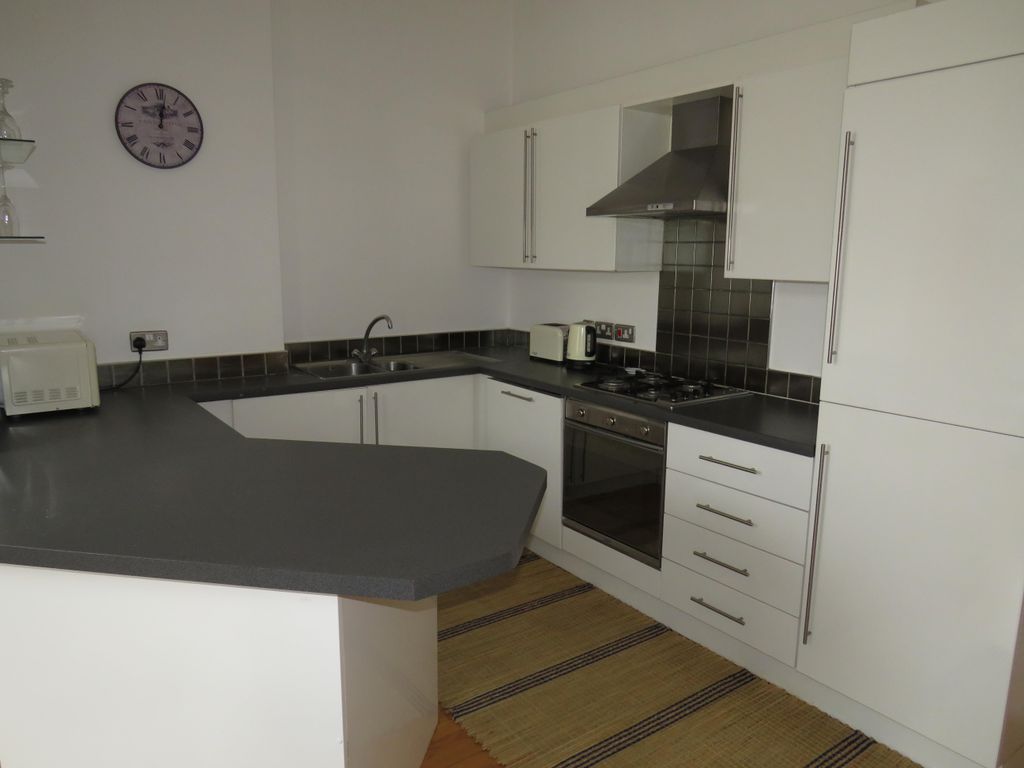 Property photo 2 of 12 Kitchen