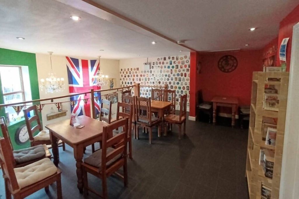 Property photo 3 of 6