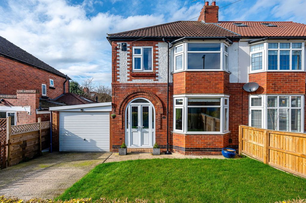 Property photo 1 of 22