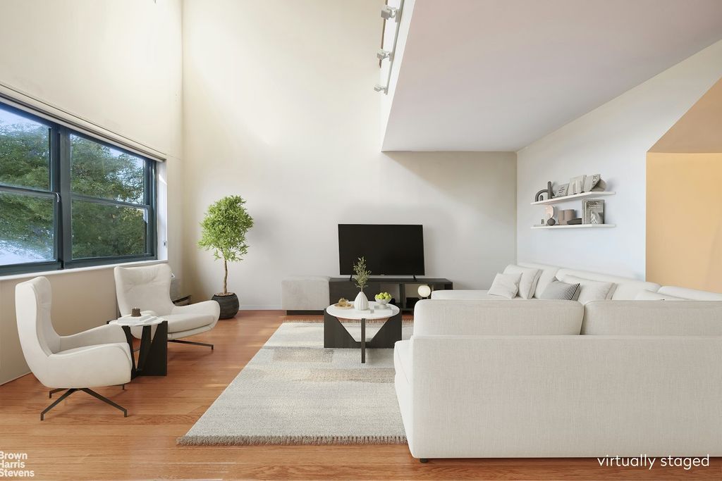 Property photo 2 of 16 <Alttext/>