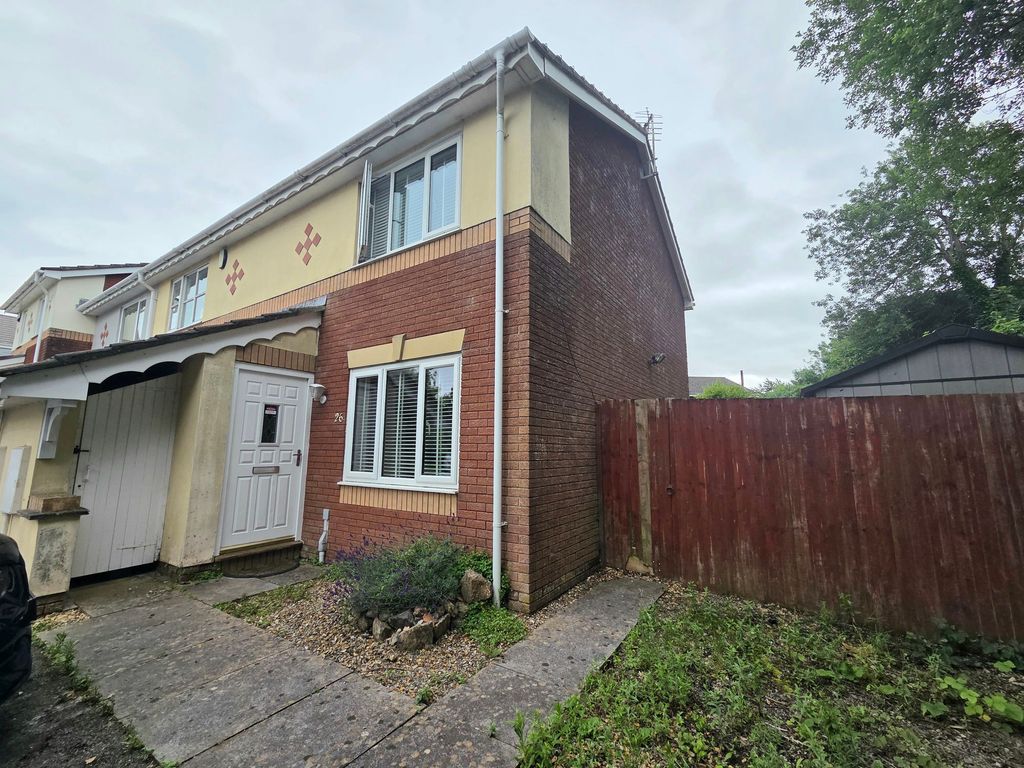 Property photo 1 of 7 Main