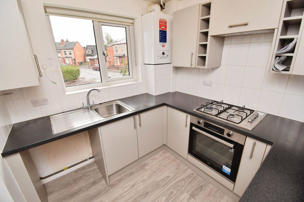 Property photo 2 of 15 Kitchen