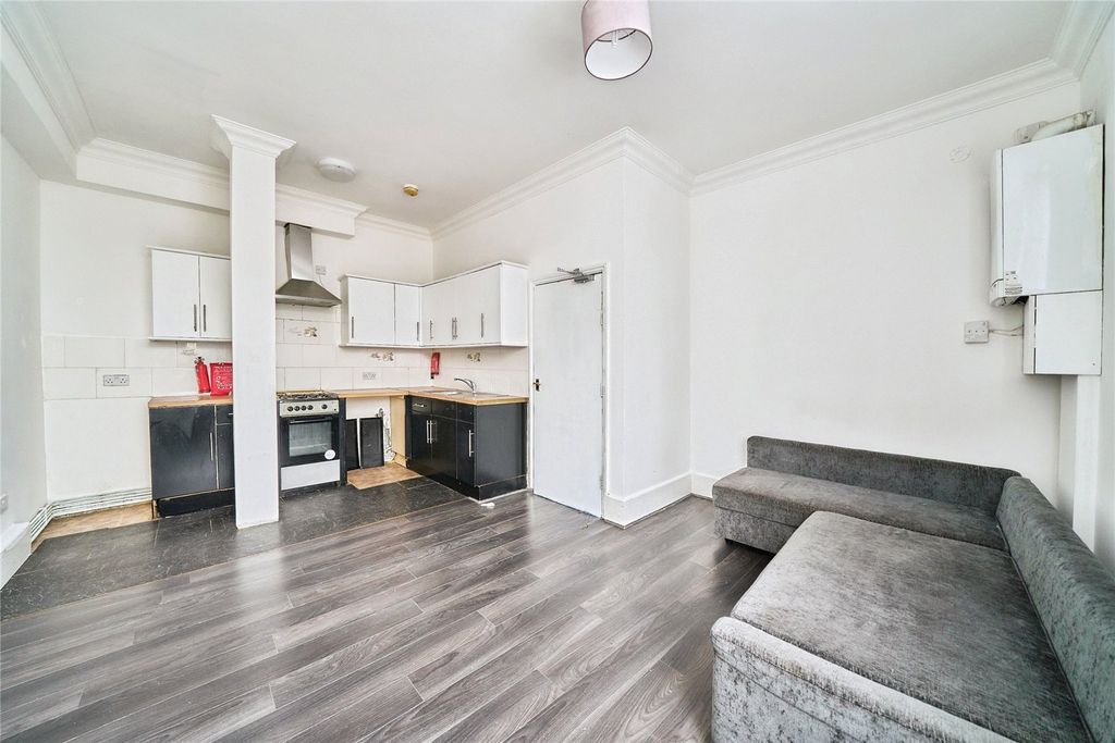 Property photo 3 of 14 Picture No. 07