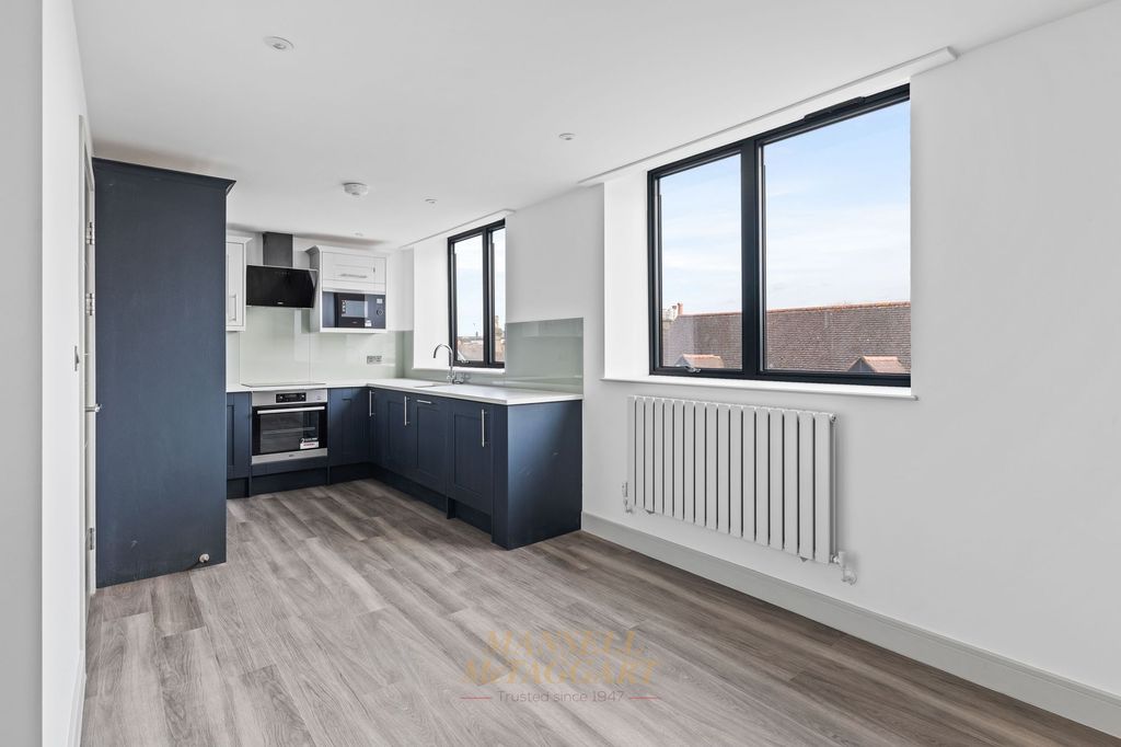 Property photo 2 of 6