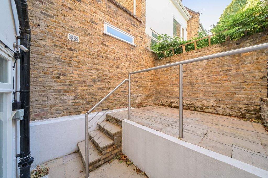 Property photo 3 of 15 1363768-9-68E3E3E...