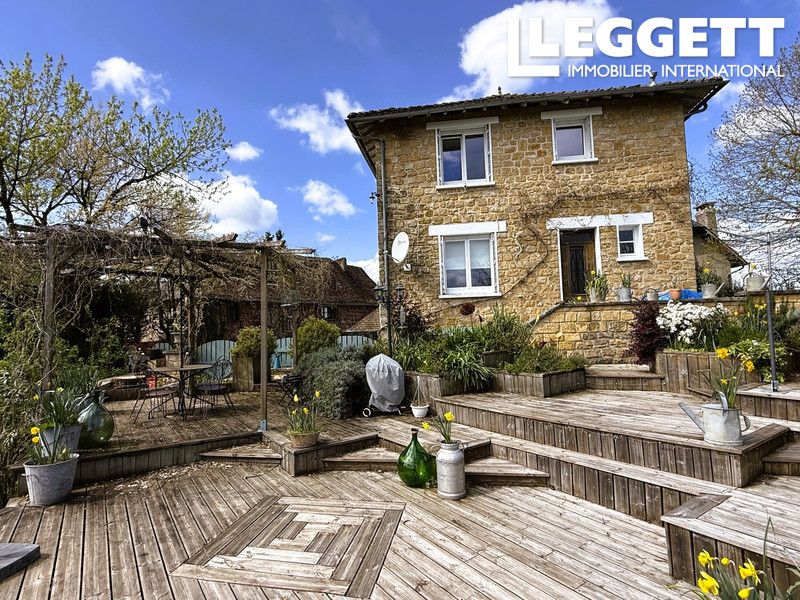 Property photo 1 of 10