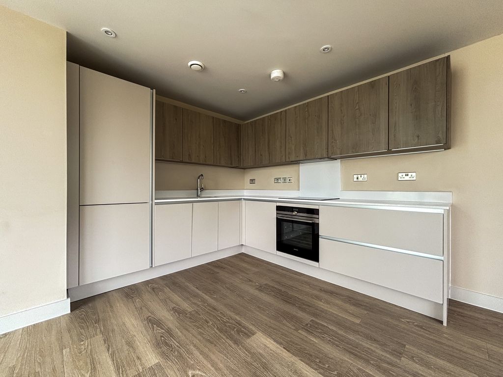 Property photo 2 of 19 Kitchen