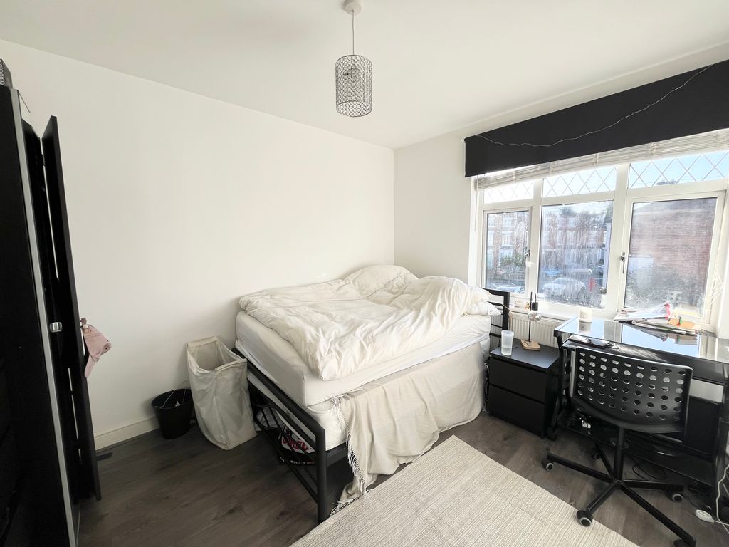 Property photo 2 of 8 Image