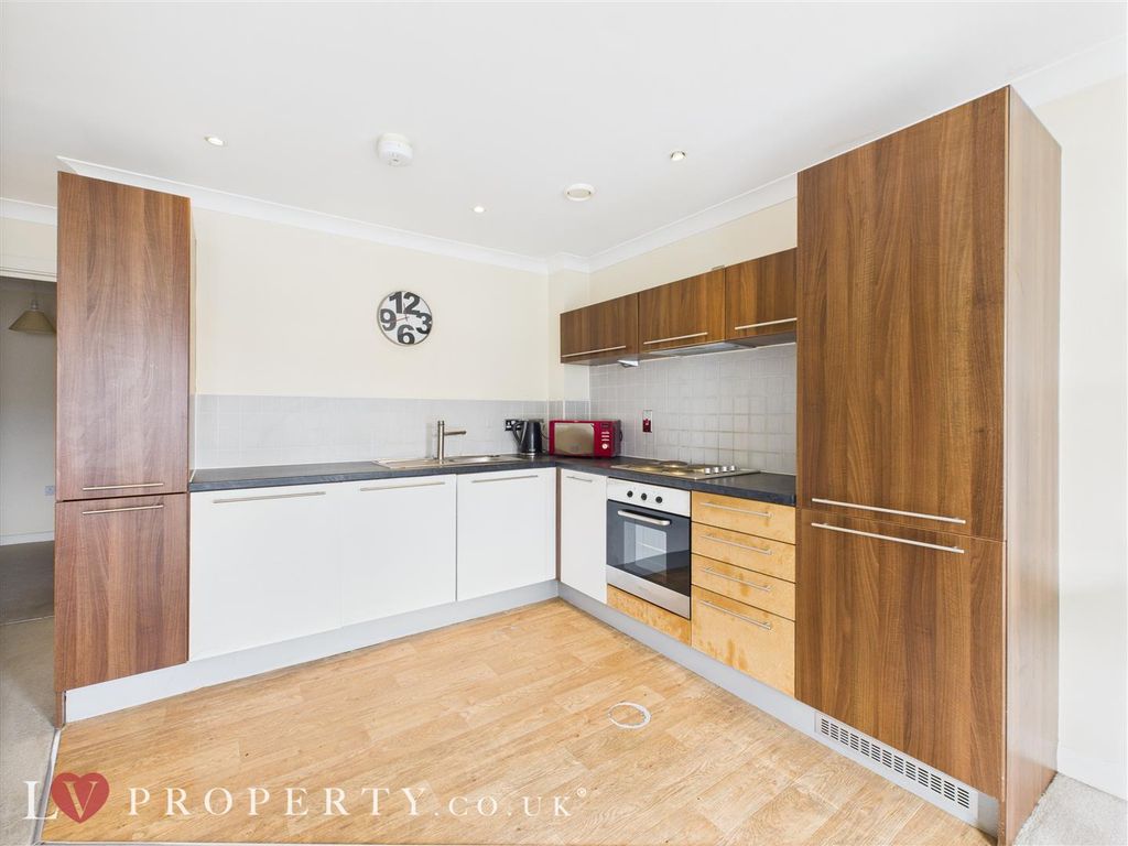 Property photo 1 of 11 Cam05016G0-Pr0083-Still001.Jpg