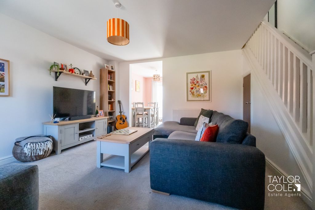 Property photo 2 of 24