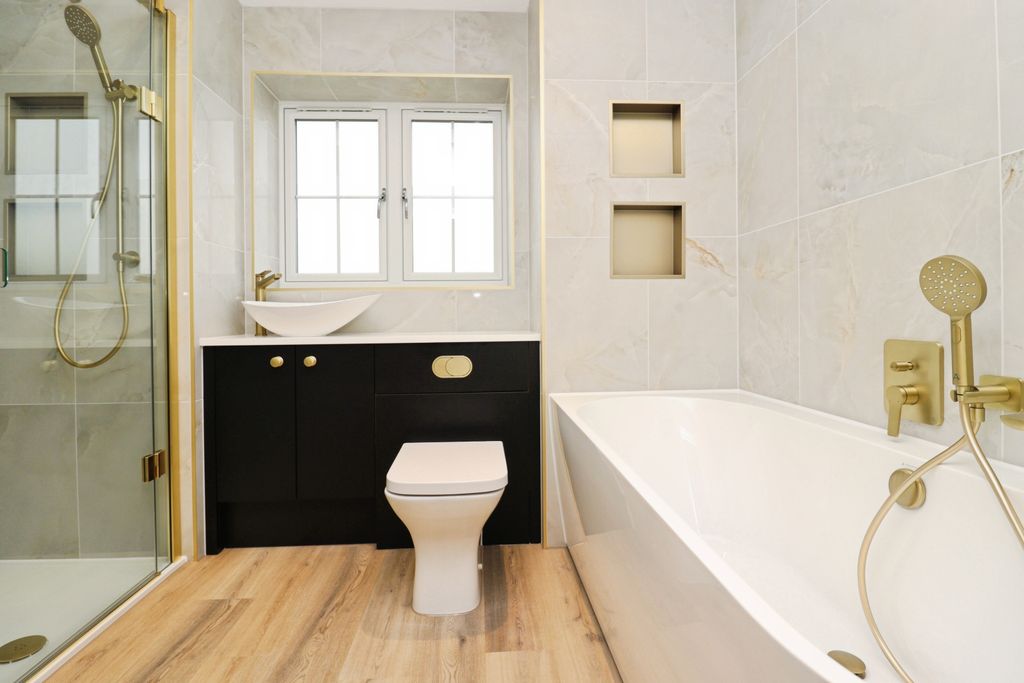 Property photo 3 of 17 E1A58Cef-Img_9429