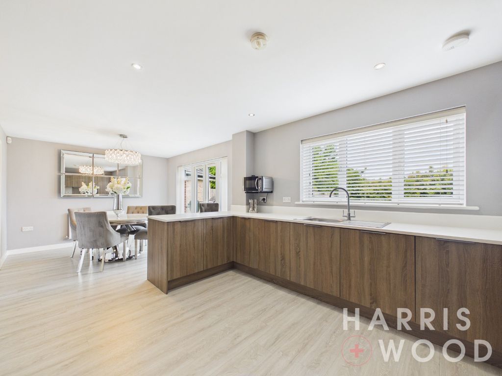 Property photo 2 of 35 5154312
