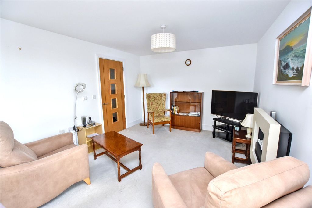 Property photo 3 of 14 Picture No. 09