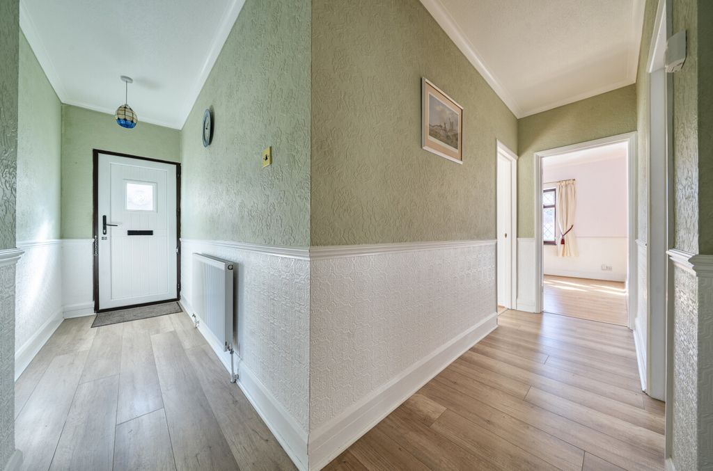 Property photo 2 of 21 Hall