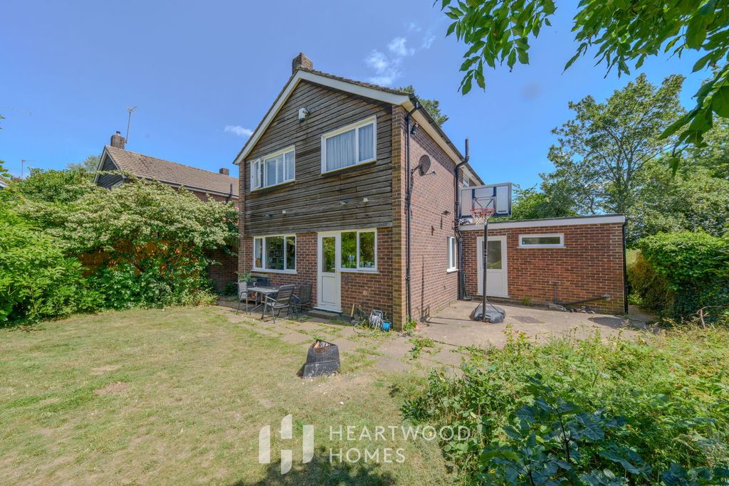 Property photo 2 of 18