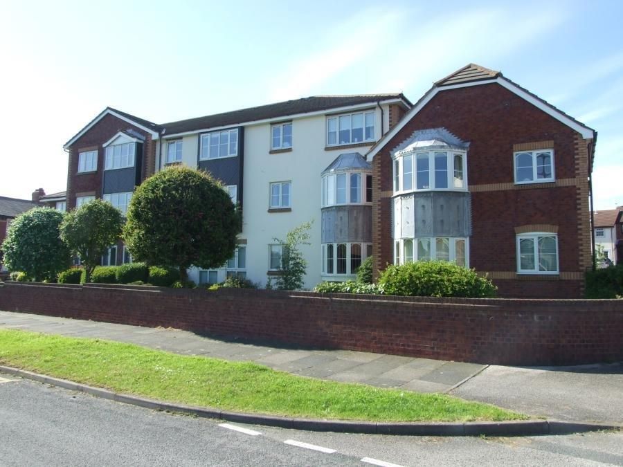 Property photo 1 of 2