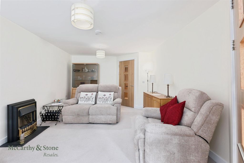 Property photo 3 of 26 _1256257-Edit.Jpg