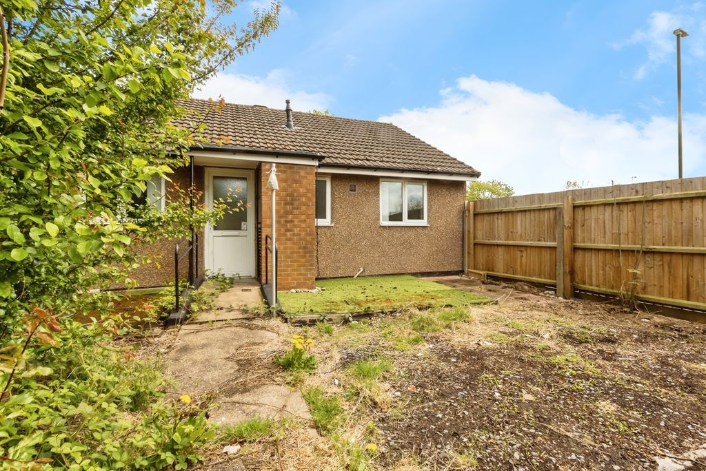 Property photo 3 of 17 Photo