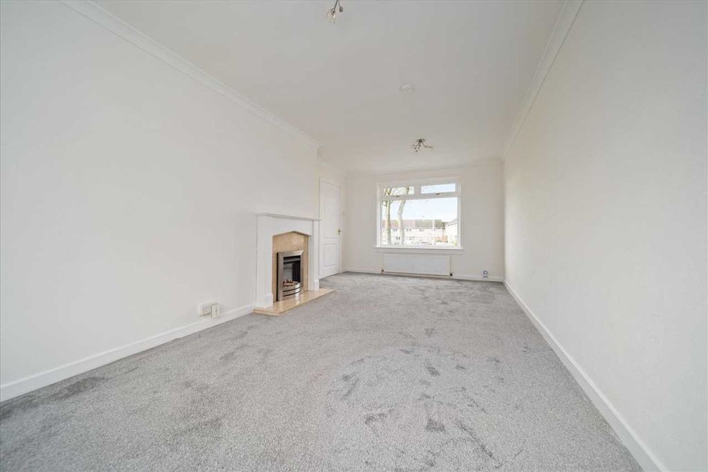 Property photo 3 of 13 Dining Room