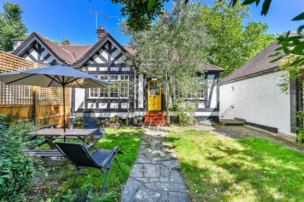 Property photo 2 of 15