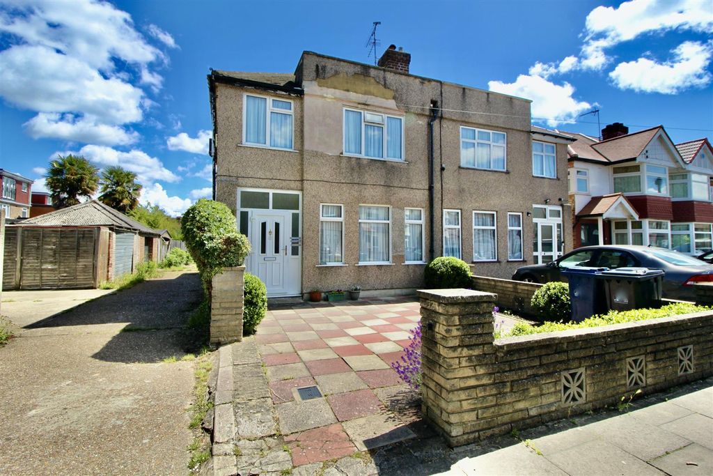 Property photo 1 of 10 Img_2068.Jpg