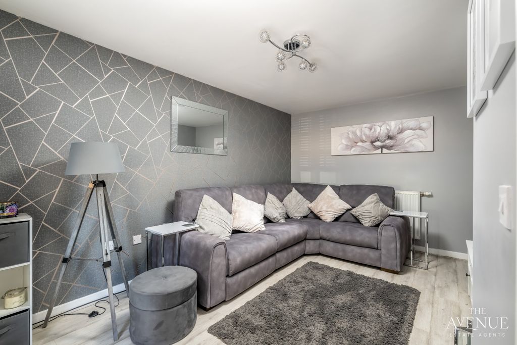 Property photo 3 of 31 5269897