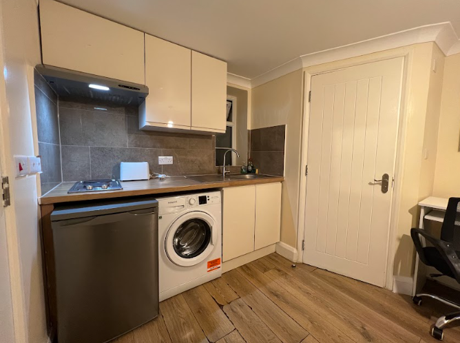 Property photo 3 of 7