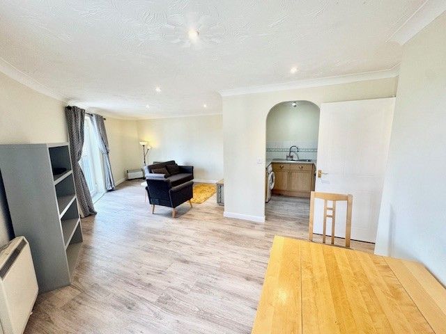 Property photo 3 of 9