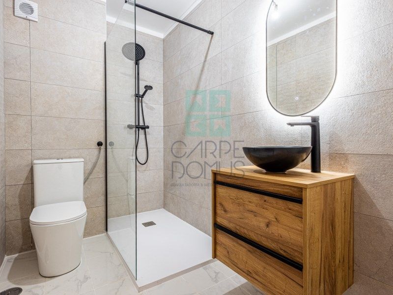 Property photo 2 of 68