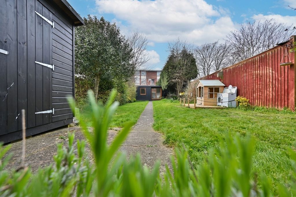 Property photo 2 of 26 Rear Gdn Main