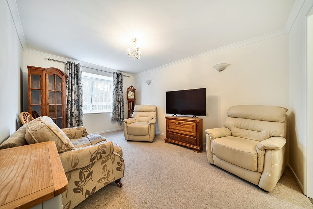 Property photo 2 of 18 Reception Room