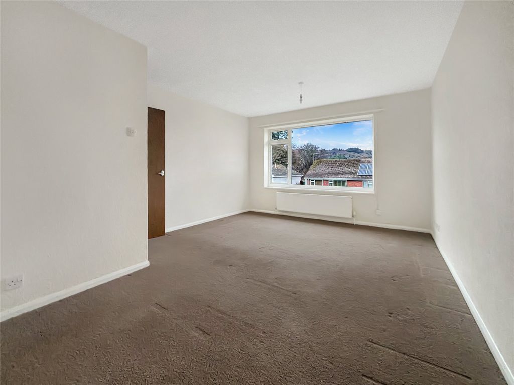 Property photo 3 of 10 3 - Picture No. 07