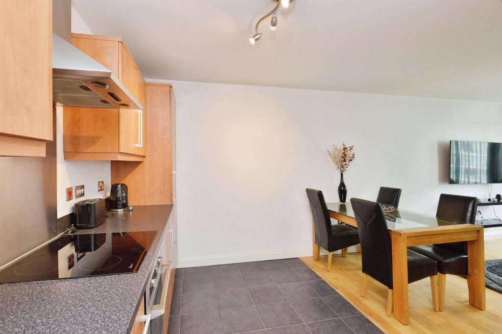 Additional image 6 of 2 bed flat for saleMortimer Square, Milton Keynes MK9