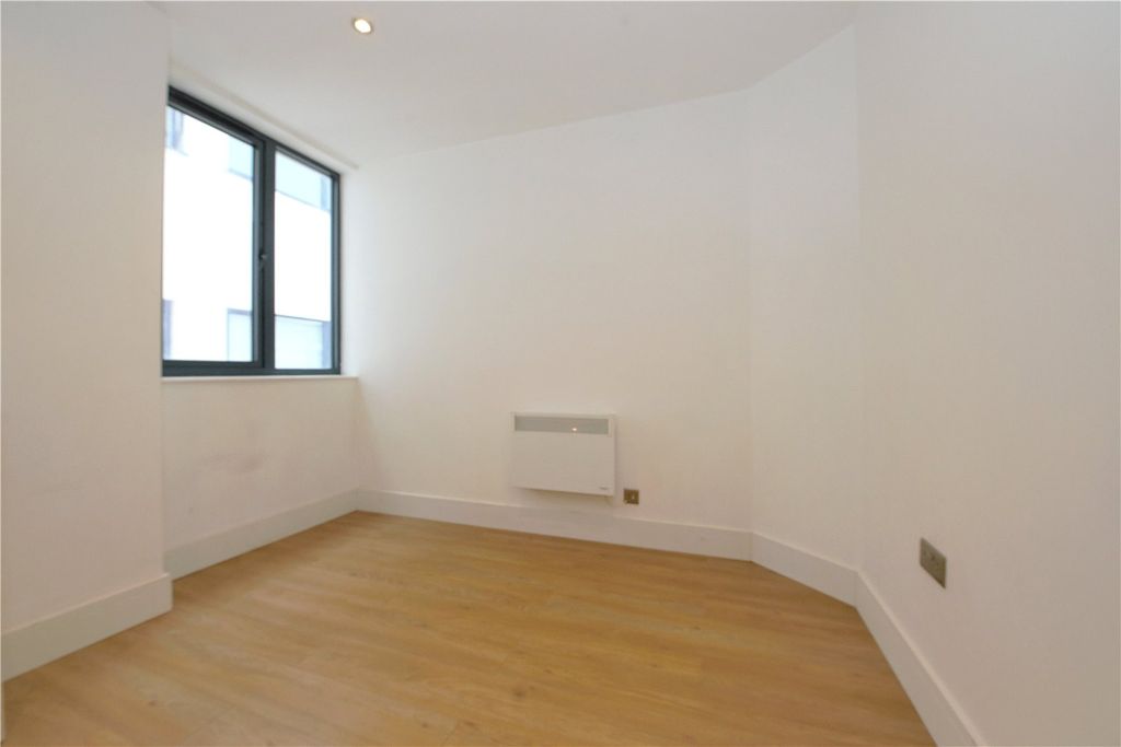 Property photo 2 of 5 Picture No. 10