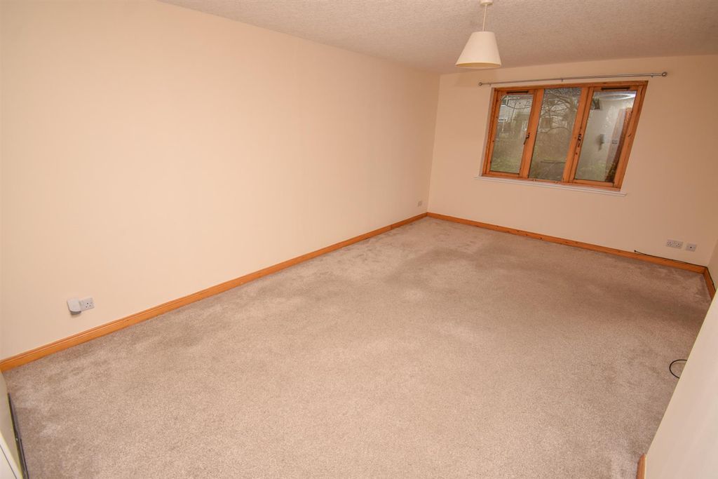 Property photo 2 of 10 Lounge-Dining Room